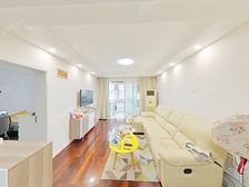小区性+比蕞高三房 书包 多层三房 精装修 飞机户型