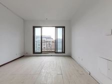 九龙仓繁华里 稀有的小高层东边户 南北通透 毛坯 随心装修