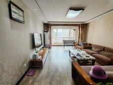 和泓阳光大三居,中间位置,中间楼层,采光视野好!