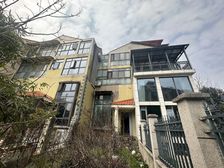 铜锣湾旁258万联排别墅,自带150平花园送车库,出门地铁口