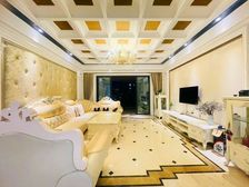 万达公馆 高层 朝南边位 带车位急售 价可谈