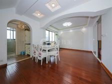 杨高南路7号邸鉄,电梯复式带露台,1000+可以卖