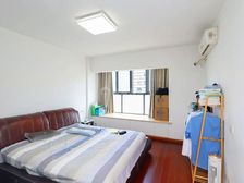 水墨三十度3室2卫 总高9,中上楼层,诚意出售,可谈