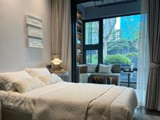 雨核保利荷雨瑧悦 口 软件谷 270度玻璃窗豪装 央企