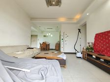 江北区 香逸半山 三房 88万