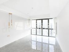 国贸商圈 次顶层 满五年 全屋落地窗 看房方便