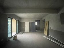南岸区 麓宸澜山樾一期 三房 81万