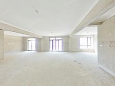 洋房瑞景国际152平 纯毛坯 带储藏室 满两年