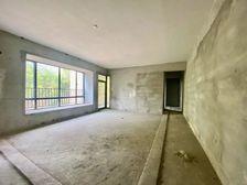 中信凯旋国际 3室1厅1卫 中装 228万元 118平米