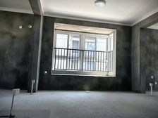 新兴岚湾小区3室2厅1卫南朝向95.0万元/套出售