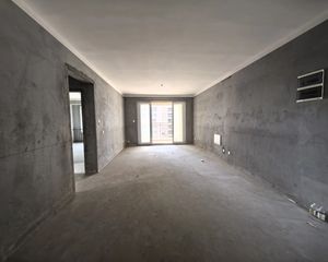 好楼层!急售! 中海嘉境 3室2厅 纯新毛坯 吾悦商圈
