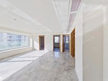 江河汇·栖江揽月轩·小区中间位置滨江打造品质楼盘