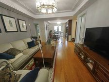 龙湖春森印象3室2厅2卫南朝向400.0万元/套出售