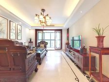 小区中间位置 一梯一户 百万家私 终于改善