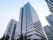 15号线长风公园站,1间隔断+10个工位