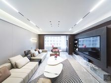 正南融创·滨湖印4室2厅精装修