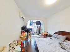 近地铁,环境优美,户型方正,房东急售
