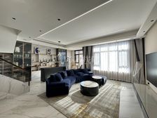 金屋秦皇半岛二区 南北通透 201平 楼层好 视野无遮挡