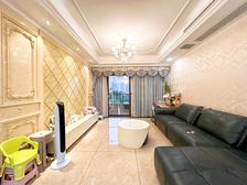 照母山带车位。香港置地约克郡汀兰 三房 215万 房源保真!