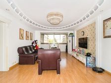 近地铁商品大2房 送25平米大车库 满屋少税 房东出售随时看