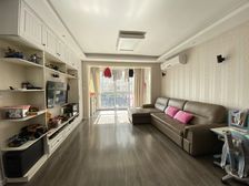 13号线地铁口,次新电梯两房,南北通透,婚房装修,低于市场价