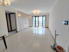 3室 恒大悦府 精装 南北通透 不满两年 楼层好 视野无遮挡