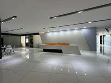 谭村地铁口 美林基业大厦 1140方 高端精装修 前台大气