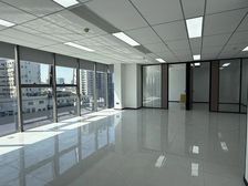 天一商圈 银亿环球中心150平带隔间落地采光停车方便