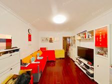 建平九年新上中间位置,中间楼层,业主诚意出售,看房随时