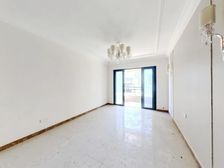 精装三房两卫 户型方正 视野开阔