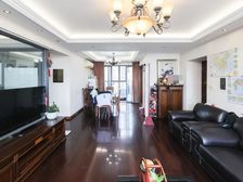 玲珑金鸡湖湖景大平层,位置楼层采光好,大五房,业主乘以出售。