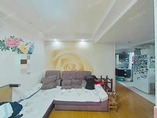 好楼层,视野无遮挡,装修三年不到,诚心出售,满V随时可看哟