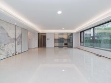 中建招商龙宸壹号 全新精装修未住 特价 急卖 随时看房