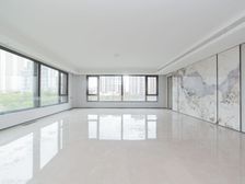 中建龍宸壹號 235平4居 南向精装修 着急出售