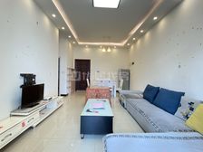 高性价比,电梯精装3房,拎包入住,漓江大美,万达广场附近,