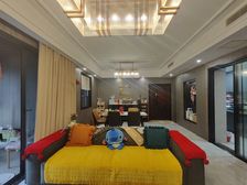 沙坪坝区 首创嘉陵岸 四房 172万