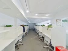 铸诚大厦新上70年住宅,单价低的,满五年,税费少