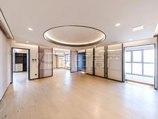 上东8号 275.76平4居 南北向精装修 方便看房