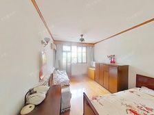 小区中间位置,中间楼层
