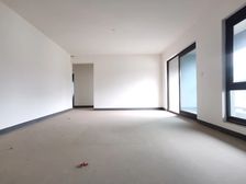 南岸区 荣盛华府一期 四房 110万