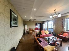 人和轻轨站旁,万科经典横厅洋房