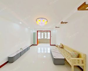 富锦嘉园四区 满五唯一 南北通透 有地下室