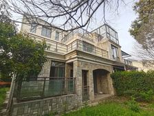 枫丹白露双拼急售 超大南花园,赠送两个南露台 主卧挑高顶