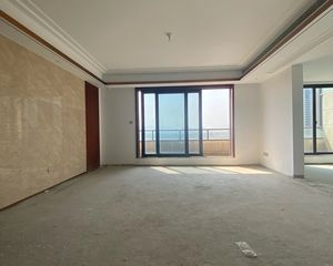 堇天府5室2厅3卫南朝向799.0万元/套出售