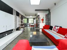 泉舜正大旁,中弘湖滨花园步梯三楼,通透两居室,随时能看房