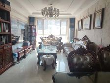 大成门 精装好 房 耳朵户型 带18万的车库113平128万