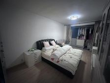 白玉大楼南向一室 满五简装中层 273万诚意出售