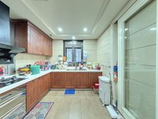 御玺园 中间楼层的 业主诚心出售看房方便的