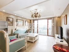 荣尊堡国际公寓 141平2居 东向精装修 随时签约