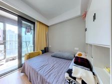 次新房 自住精装 3房2卫 地暖中央空调 大横厅 楼层好